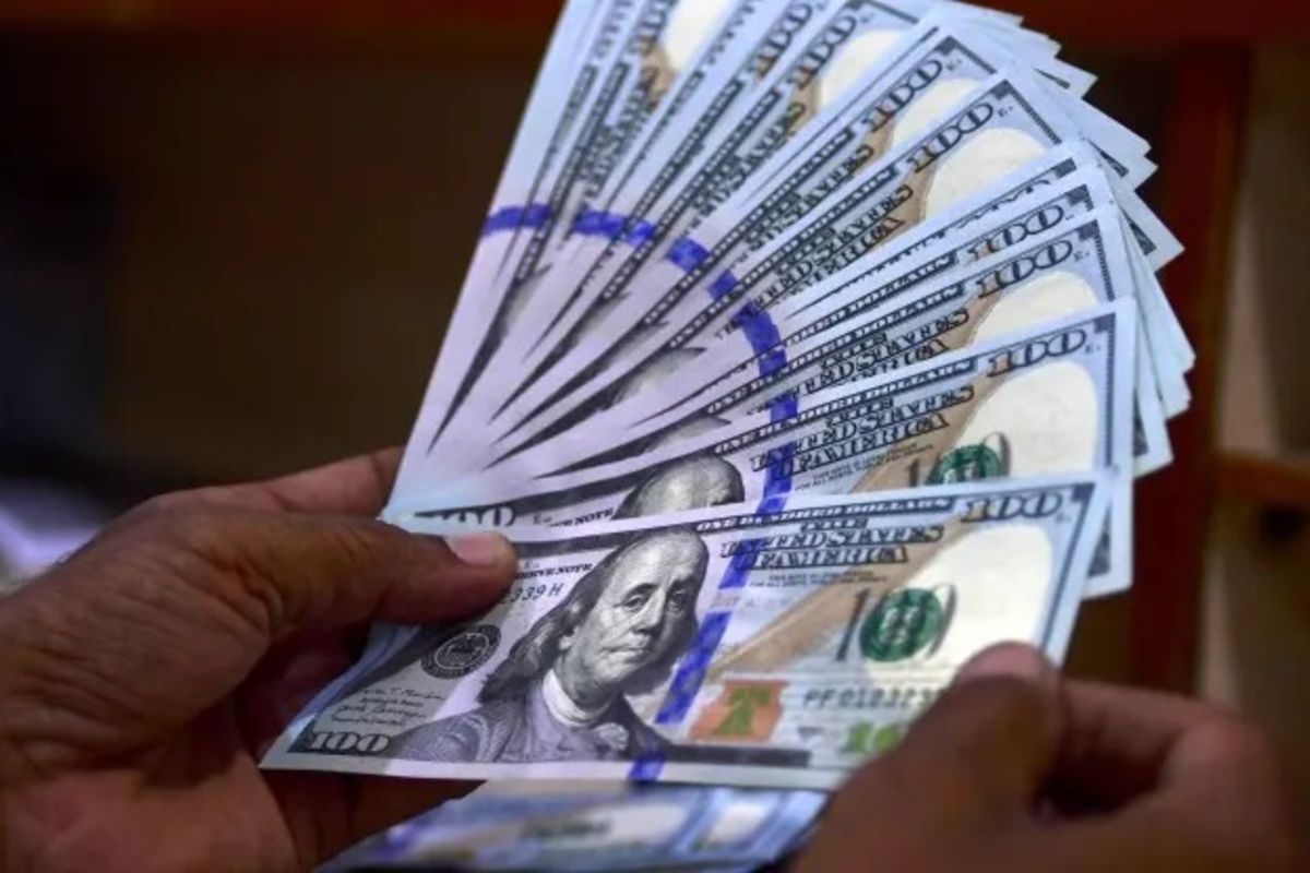 Can I use US dollars in Kahama?