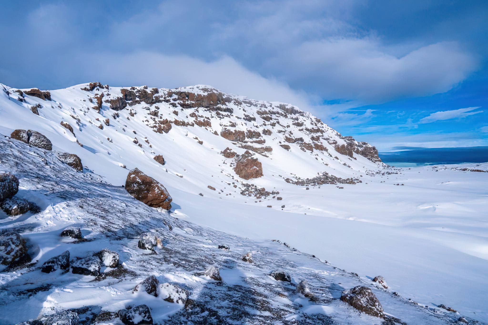 How cold does it get on the mount Kilimanjaro?