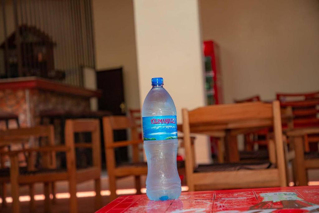How much water should I drink on Kilimanjaro?