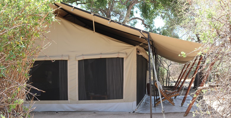 Is camping allowed in Mahale Mountains National Park?